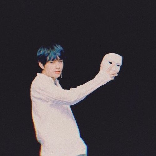𝒘𝒉𝒐 𝒎𝒆.
