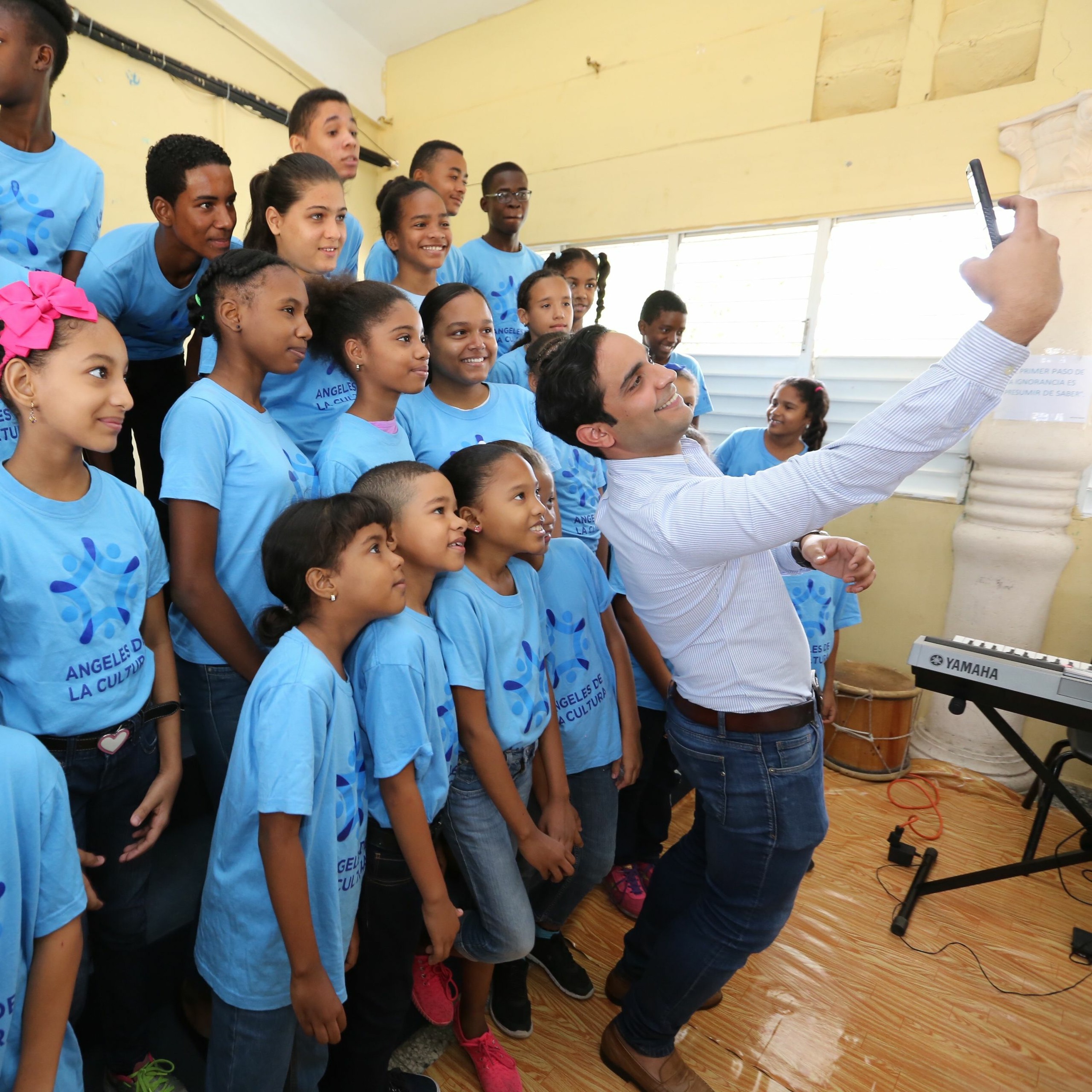 cover of episode Conservatory's Carlos Vargas Gives Back on a Community Level