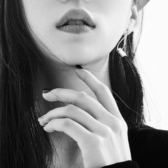 [MASHUP] BLACK DRESS (CLC) vs UNTRUST US (Crystal Castles)