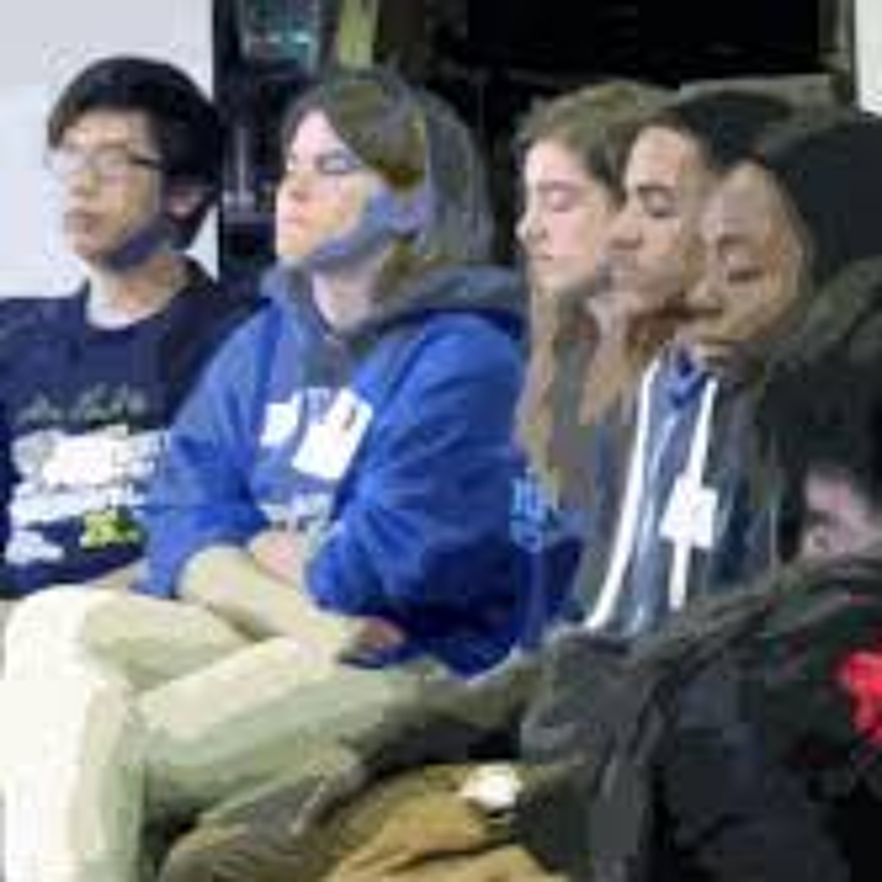 Teen Visualization ~ Super Stretch Yoga ~ Mini-Mindfulness & Yoga Session ~ High School Seniors episode artwork