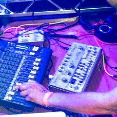 THE GEEZER - THE TOBLERONE TUNNEL - NEW LIVE JAMS MAY 2018