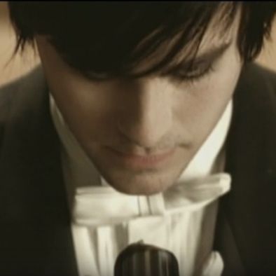 Beyaz Gül Kırmızı Gül -Alişan