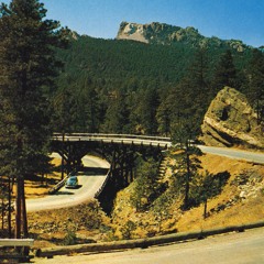 PREMIERE: Route 8 - From The Valley [Lobster Theremin]