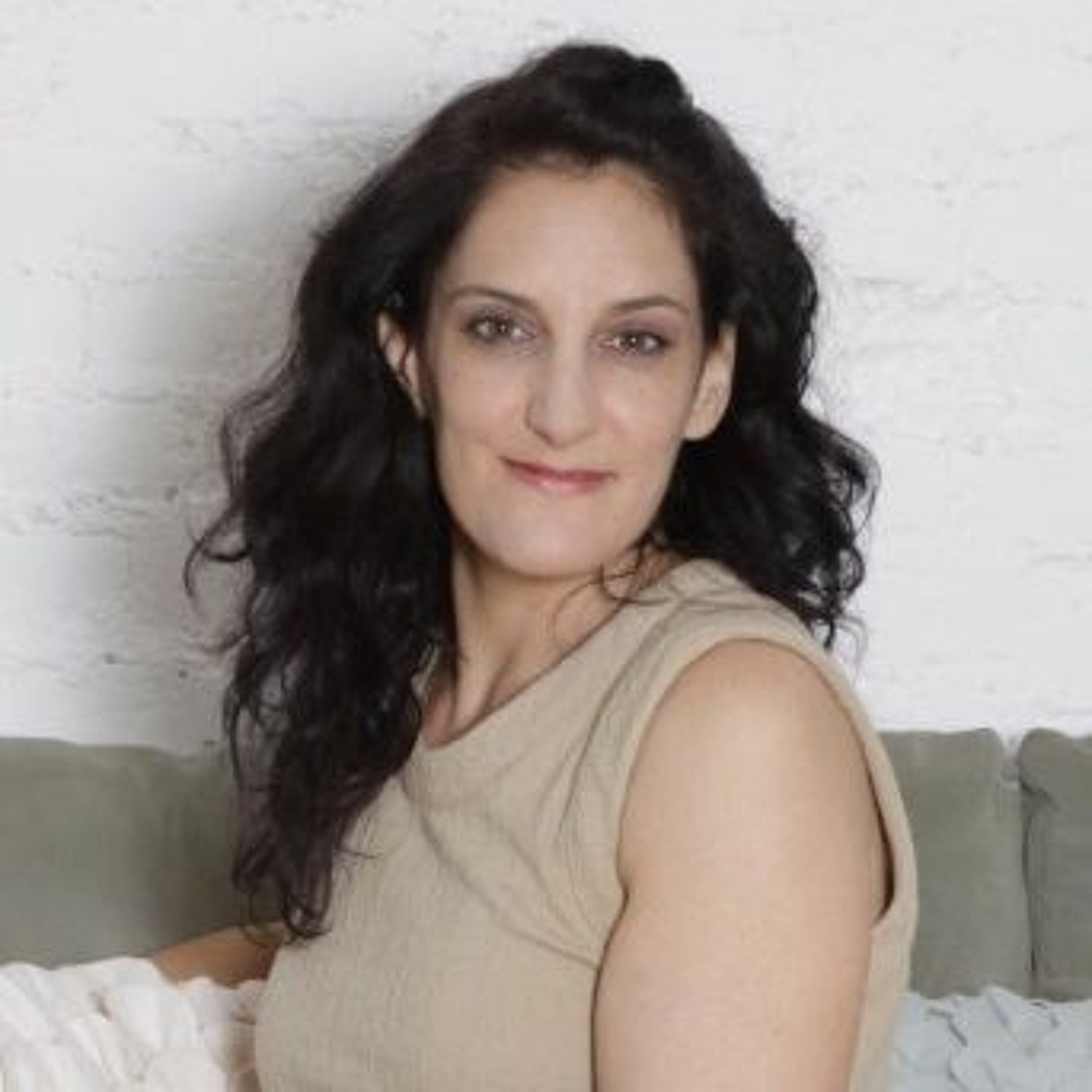 The Art Of Decluttering With Maeve Richmond