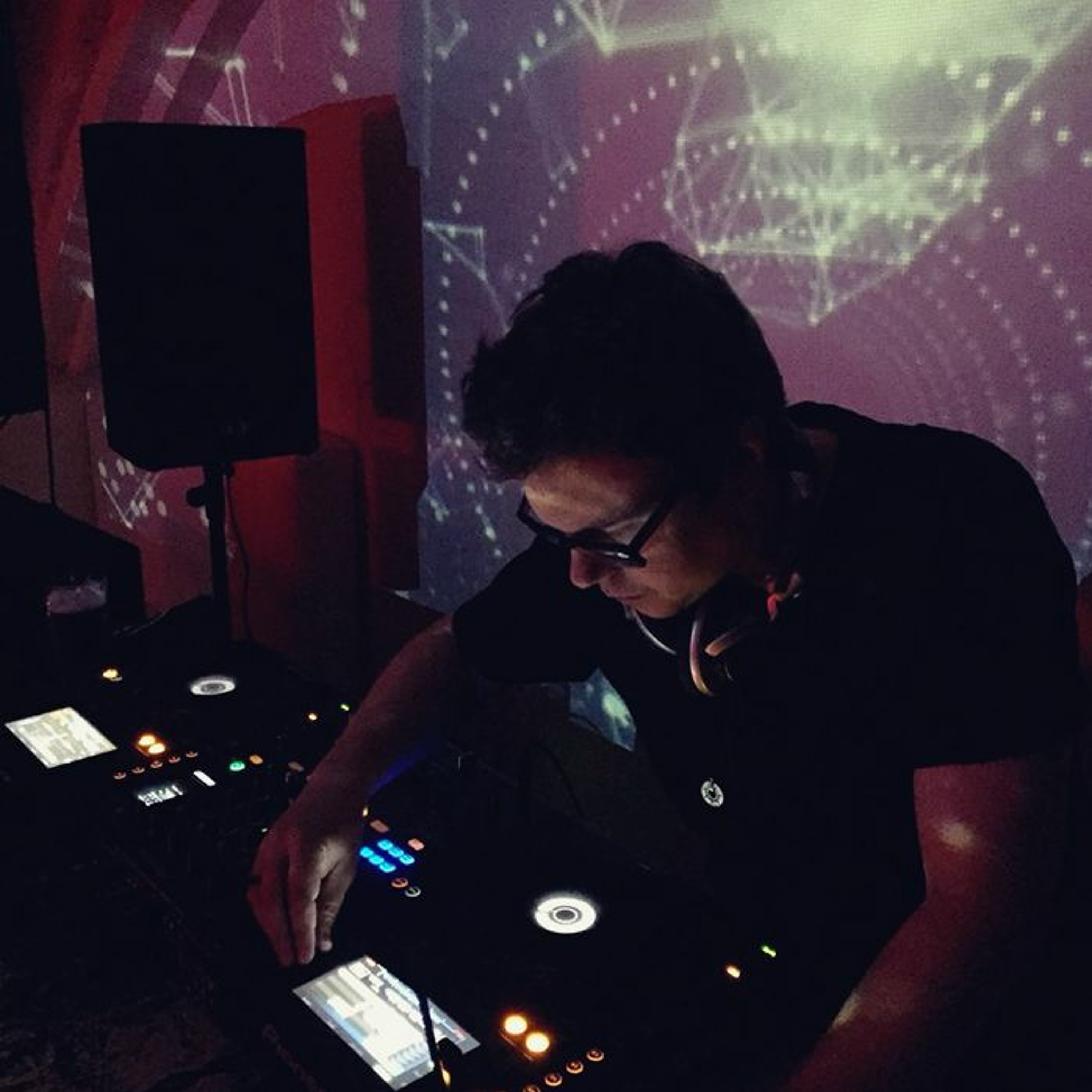 Vadim Indigo (DP-6) - Spring Impressions (Live @ Rob Roy Lab 2018-05-12) episode artwork