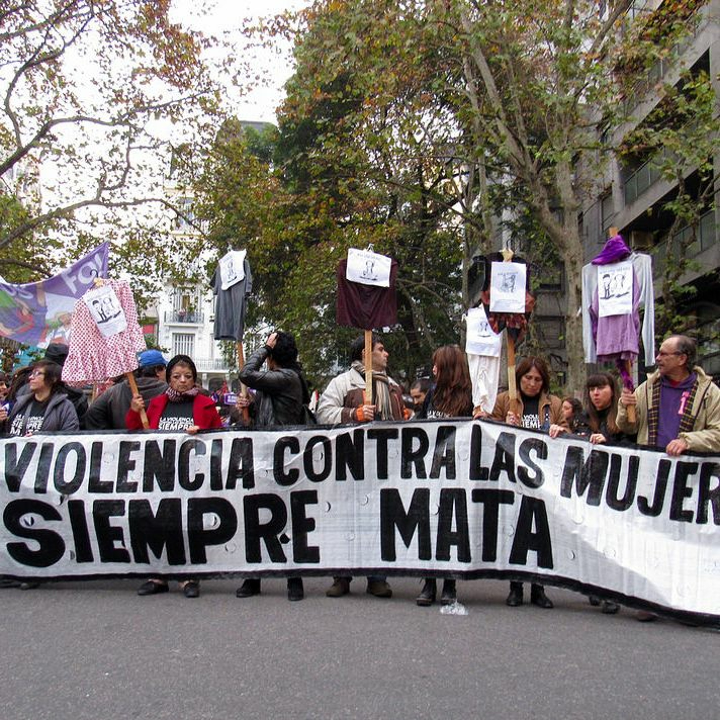 Femicide In Latin America – Slow News episode artwork