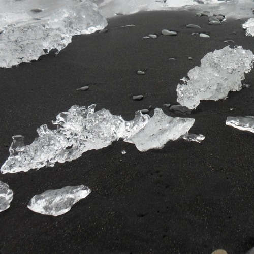 ICE CONCERTO (2018) for violin solo and percussion ensemble