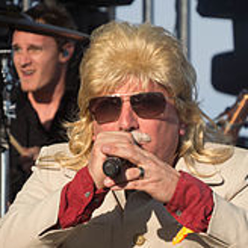 Puscifer - The Chain (Fleetwood Mac Cover)