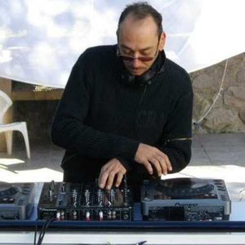 Dark Movements by Rick Pier O'Neil - 20.05.18