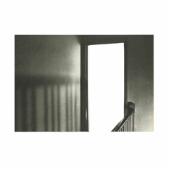 Möthersky - White Room