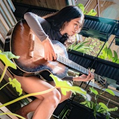 Có chàng trai viết lên cây