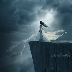 ~Mystiq~ ;) Enjoy tha ThunderDay.....