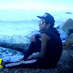 يحيي علاء مابين عينيك