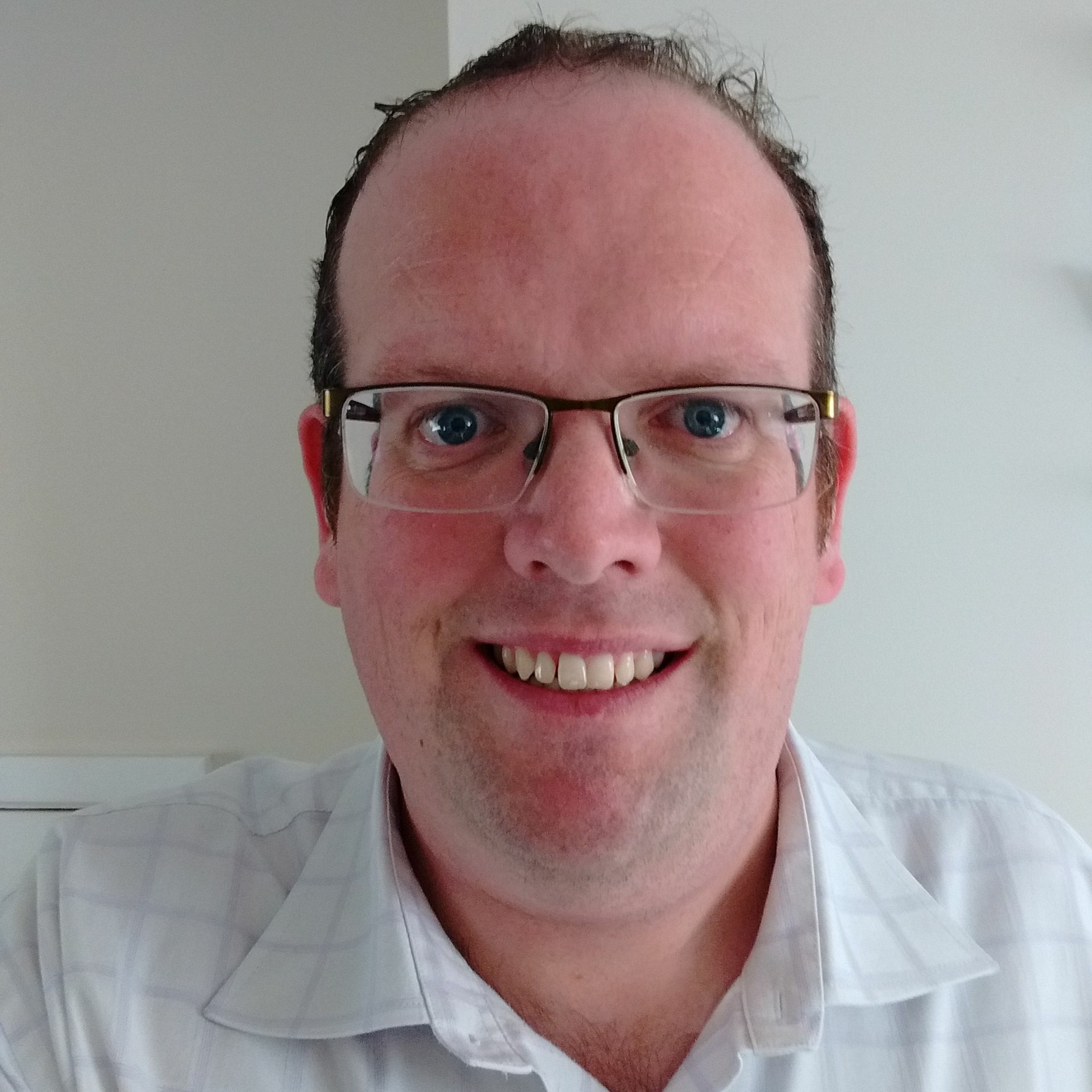 #054: Walking the Shop Floor to Become a Trusted Finance Professional episode artwork