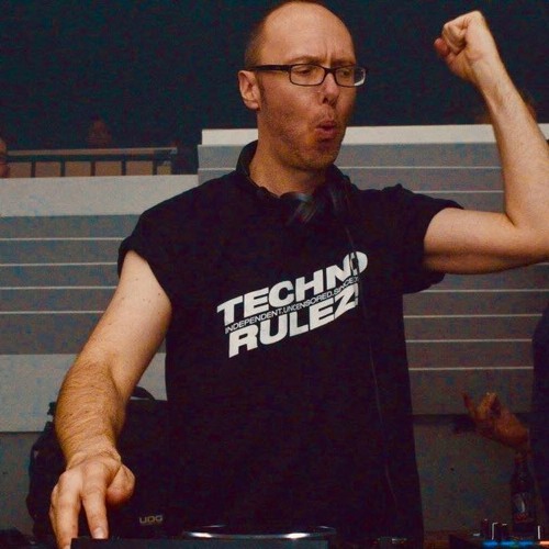 Illegal Techno Mix #7 (Live Recording 09.05.2018)