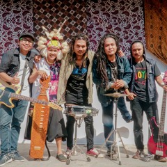 SENANDUNG NUSANTARA - Perahu Karet