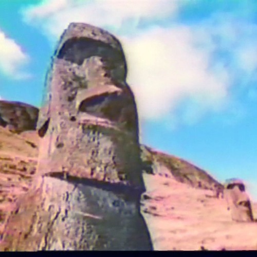 Despacito 2 (Live From Rapa Nui Bootleg)