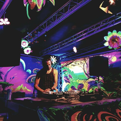 TeCHRaVe 02_06_2018