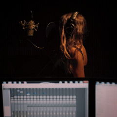 Stay by Rihanna feat Mikky Ekko Cover - Sandy Almalouf