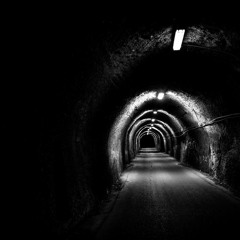PREMIERE : Oz - Dark Tunnel (original mix )