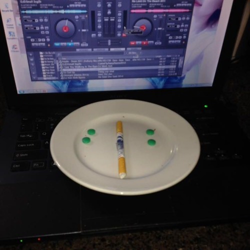 ( Độc ) Những Bàn Chân Lặng Lẽ  - 2k18 - Phượng Điếm - Mashup