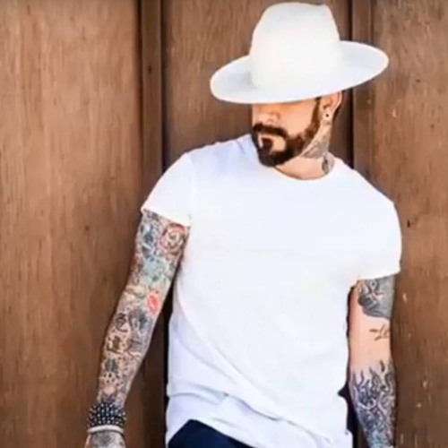 AJ McLean - Back Porch Bottle Service (Lyric Áudio)