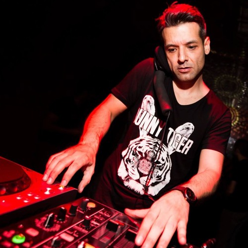 MERT YUCEL live @ PARKORMAN w/ SANDER KLEINENBERG - 24.01.2002