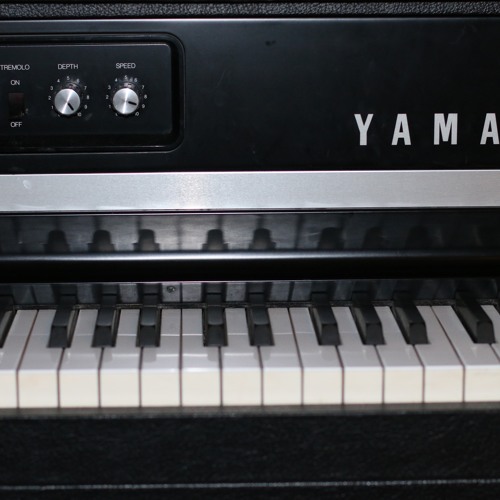 Stream Roland A 90 ext vs Yamaha CP 70 by Rüdiger Gaenslen | Listen online  for free on SoundCloud