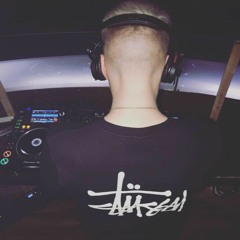 Anthony Wells // 002