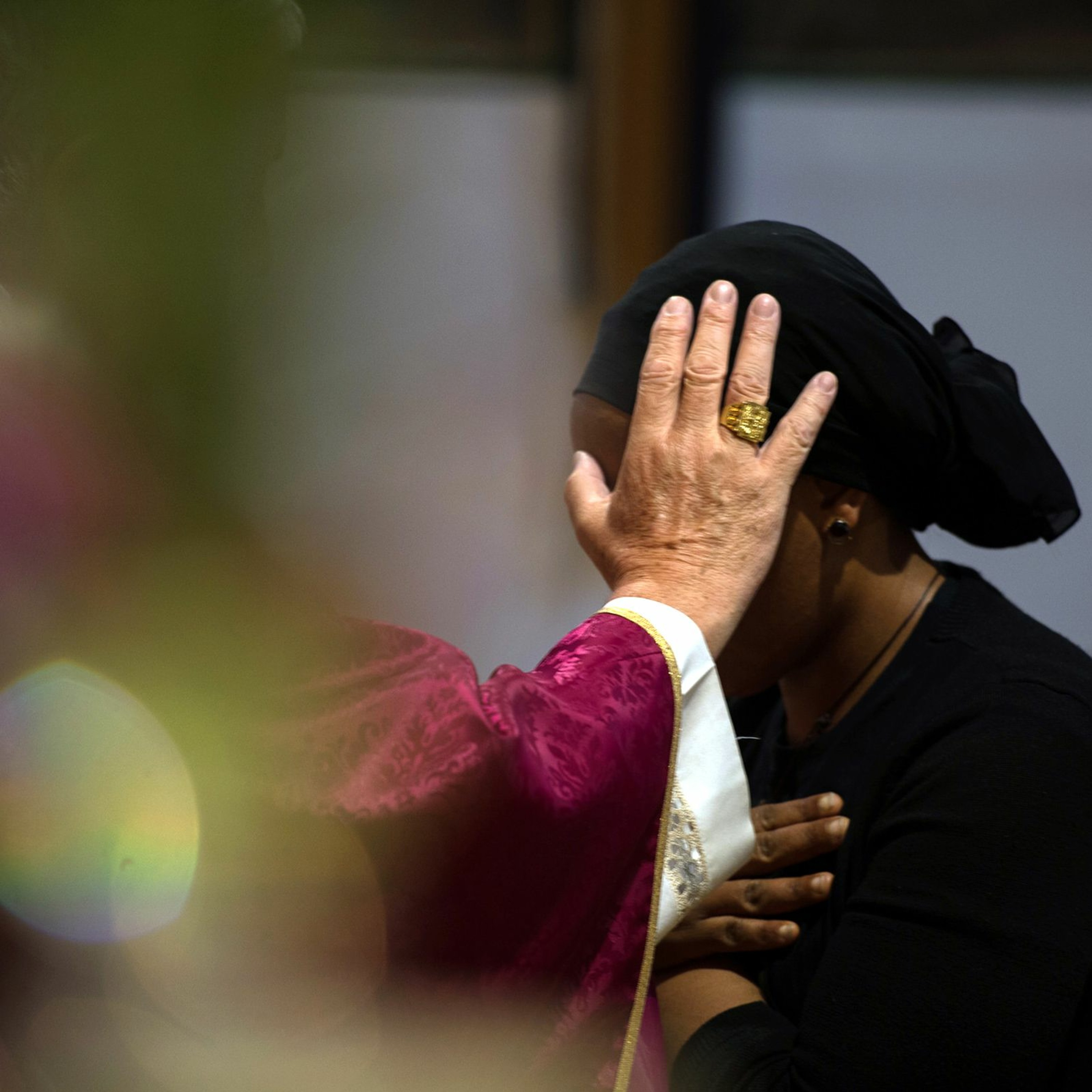 Cardinal prays at "deeply heartfelt and emotional" Mass for victims of Grenfell Tower fire episode artwork