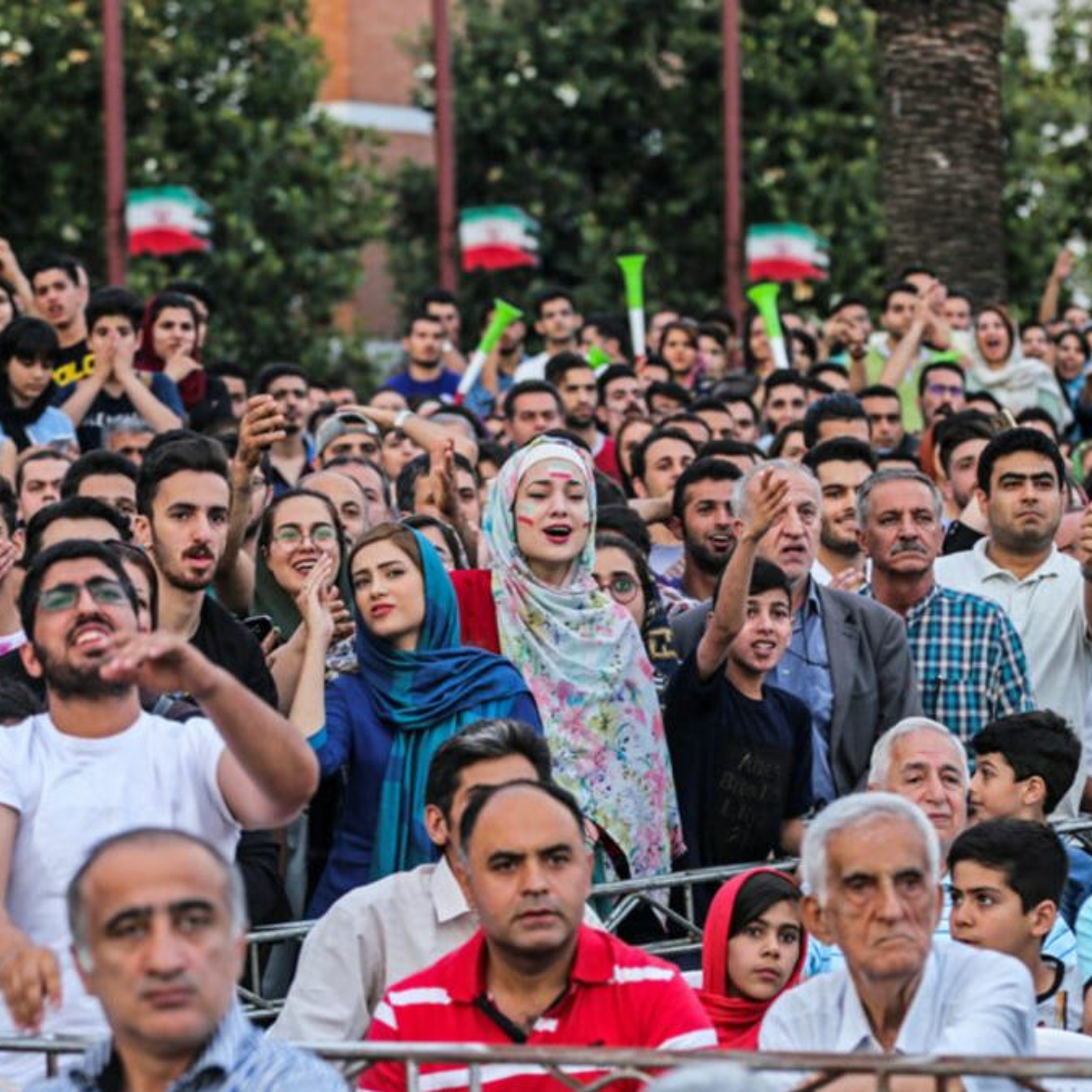 فوتبال و تولید اجتماعی امید؛ گفت‌وگو با حسین قاضیان