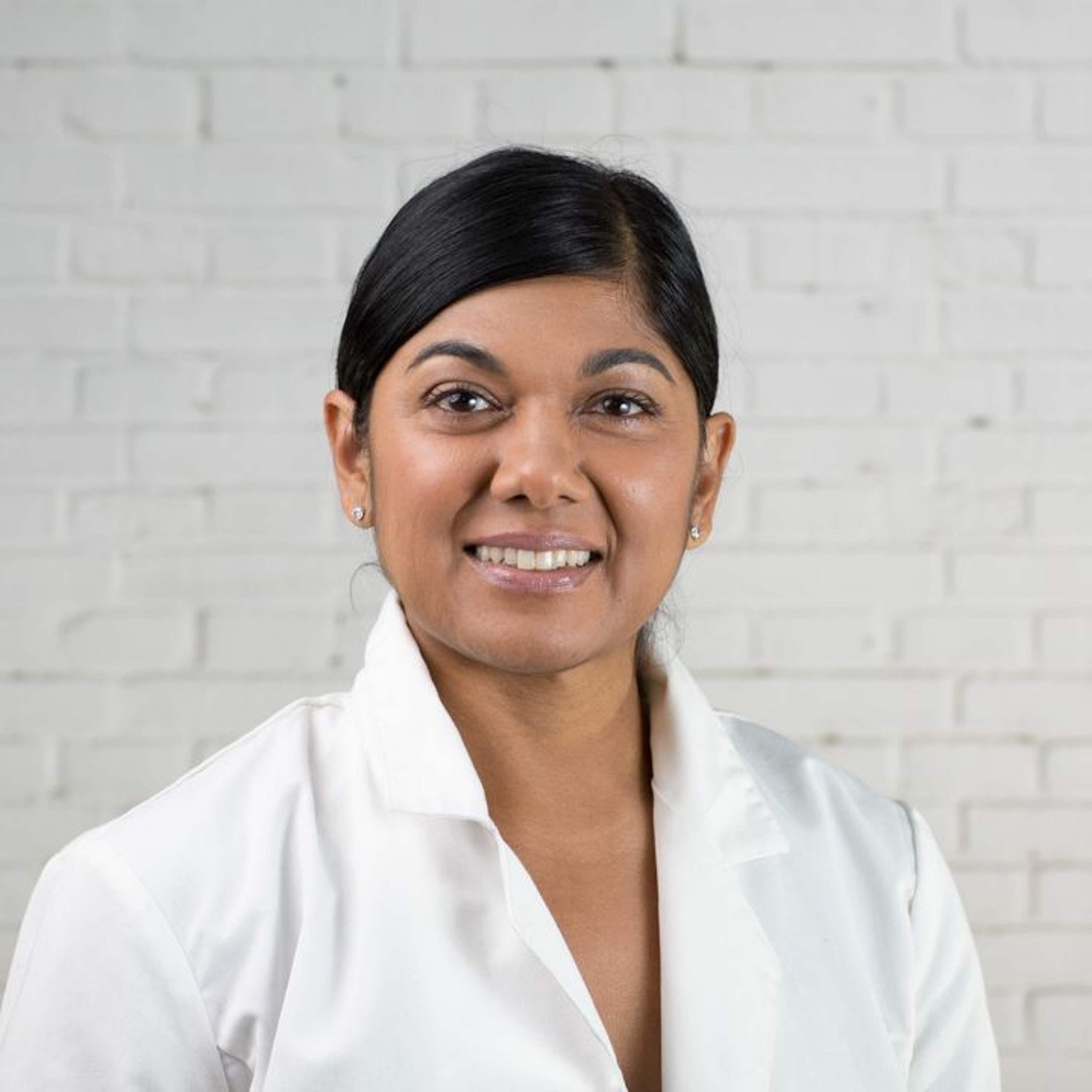How To Promote Healthy Skin With Sharmani Pillay