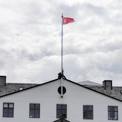 Hádegisfréttir RÚV: Tyrkneska fánanum flaggað á stjórnarráðinu — 17. júní 2018