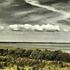 Kui on meri hülgehall / Mere ääres väike maja