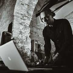 INFRAGANDHI - Deck Attack Radio Show #10 | 14/06/2018