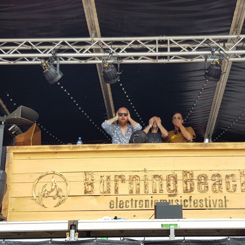 Dj TO. b2b Karlo Weinberg B2b Milan Milano - Burning Beach Festival 2018 (Realstage)