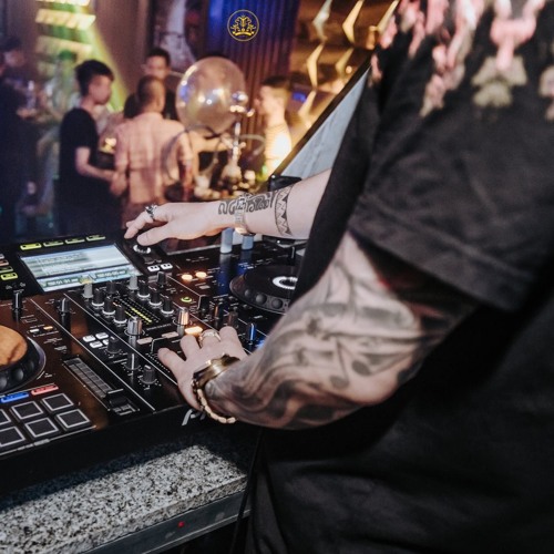 Bùa Yêu Ft Calling The DJ - Dj Bee Luxury