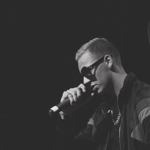 SET UPP - GABRIEL MÁNI-PROD.H.BRIDDE