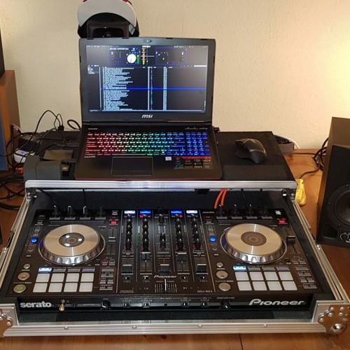 Stevie Jangle - Lets Go Techno