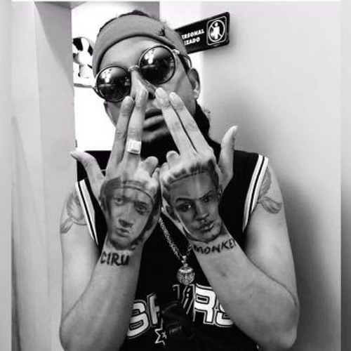 Rochy RD - Ripiando Una Libra
