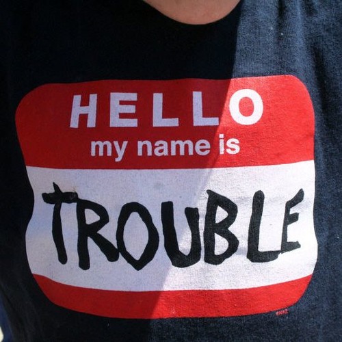 Trouble - Póp X Bôn (RMX)