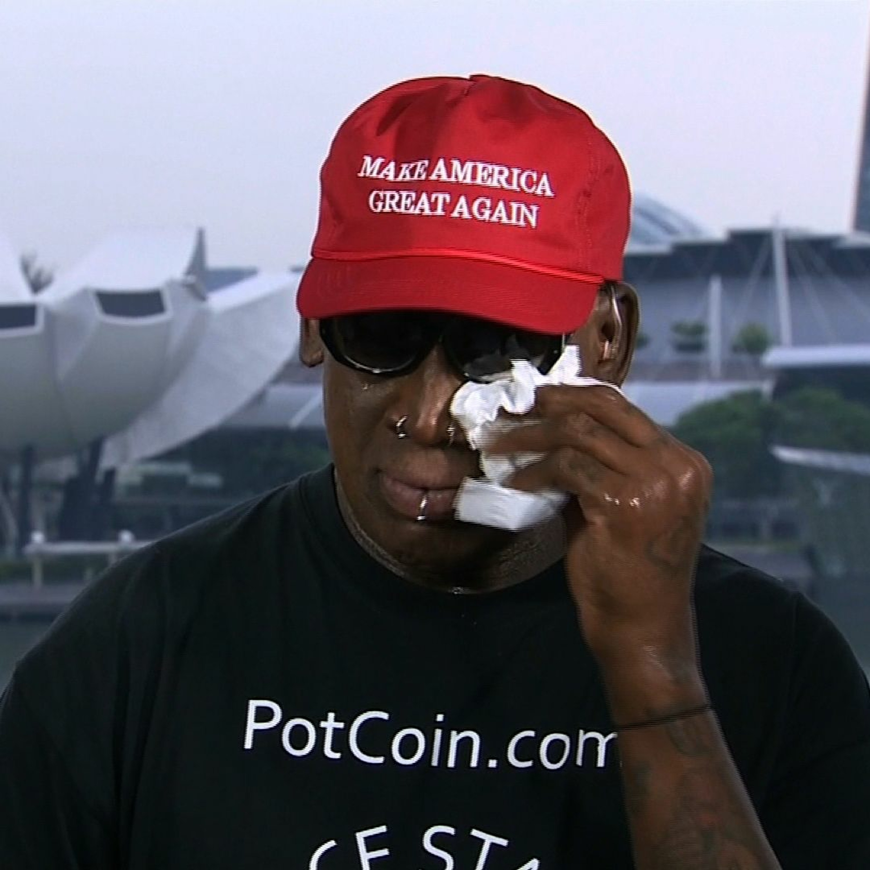Ep. 8: On Kanye, the Democratic Socialists of America, and the Mexican elections episode artwork