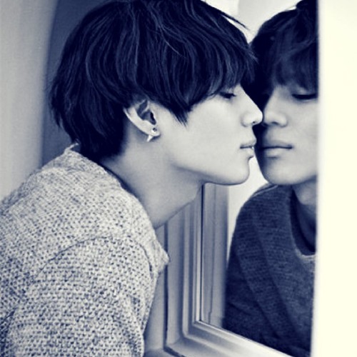 Taemin's "Thirsty" but it's sped up and you're in a bathroom at a club