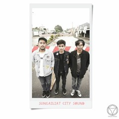 Penunggu Pohon Tua - Pelajar