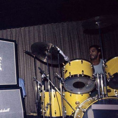 Tony Williams Lifetime with Allan Holdsworth - Wildlife 1976 Iowa City @ Gabe & Walker's