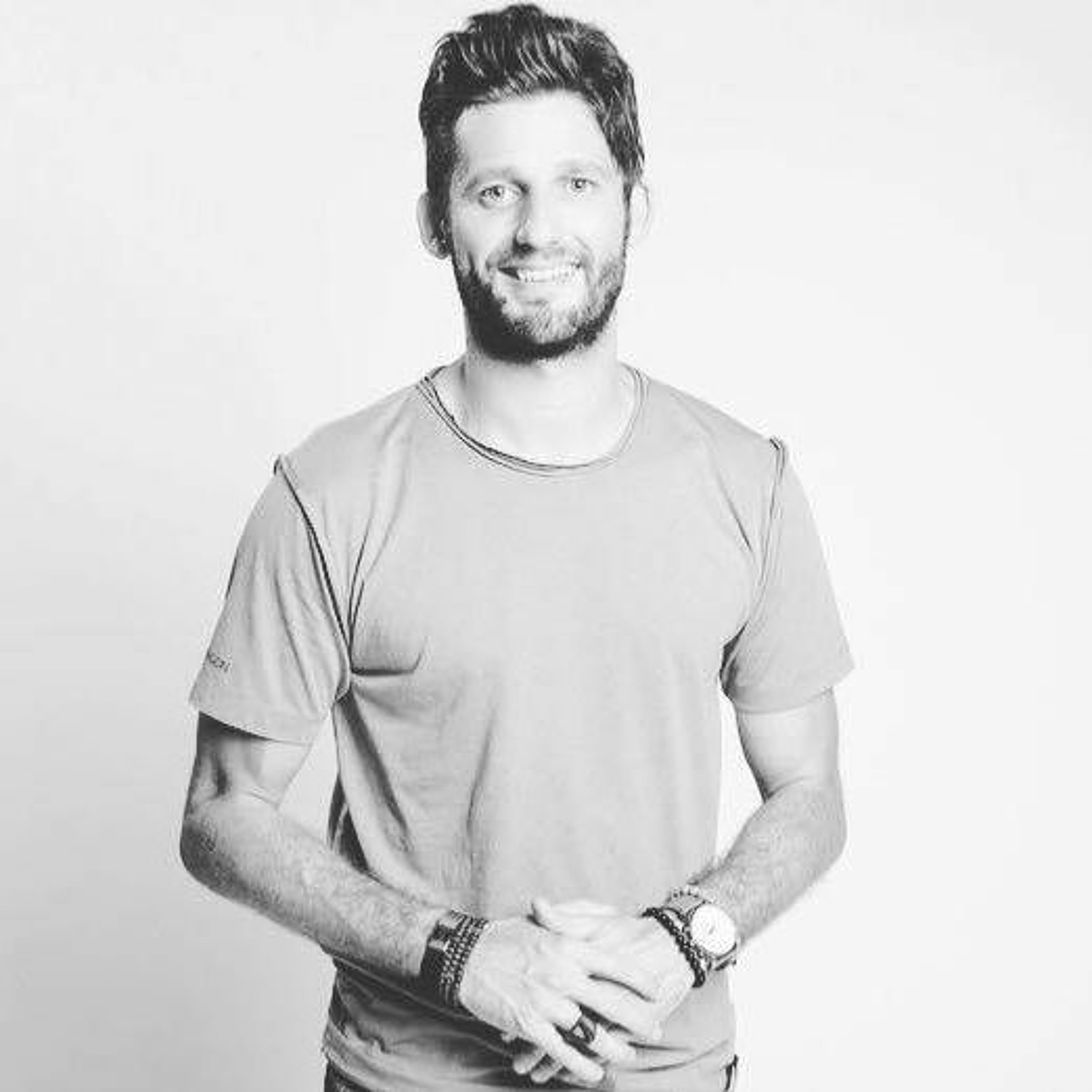 Julian Pace chats with Carmen Braidwood on the afternoon show on 6pr Perth. episode artwork