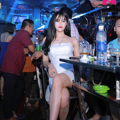 Việt Mix - Ai Khóc Nỗi Đau Này Ft Quyên Một Lời Thề ! With Deejey Bống Millo