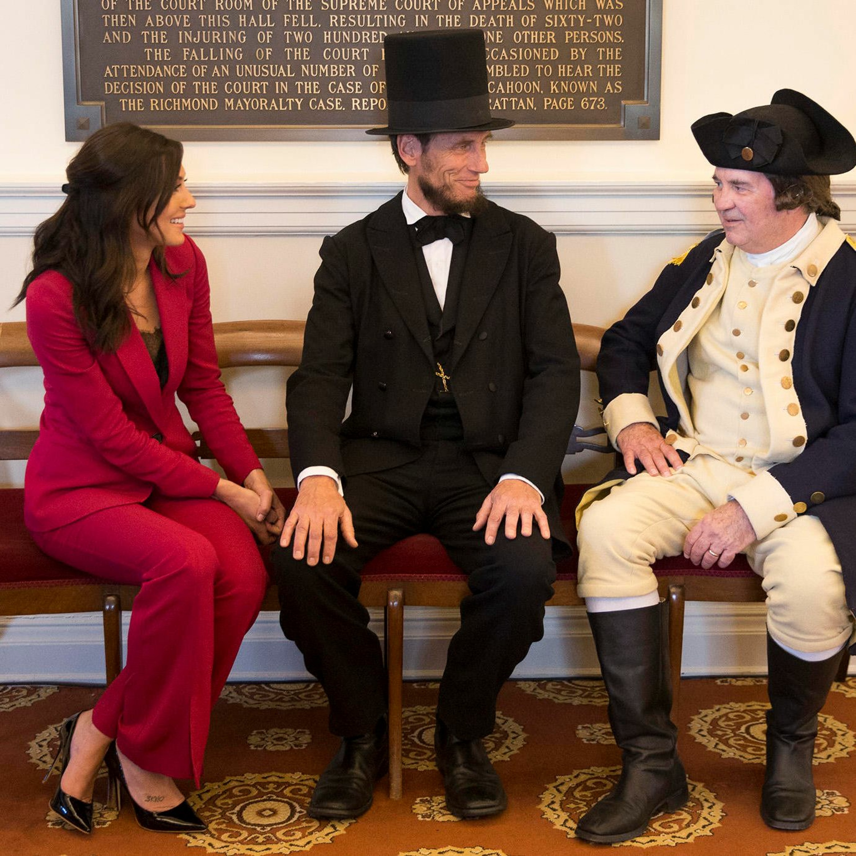 Bachelorette 14 / Episode 6: The Dark Horse Rides in Virginia thumbnail