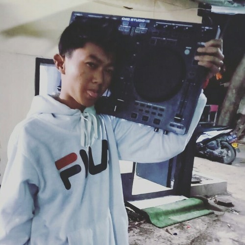 #I CANT STOP DRINKING ABOUT YOU 2018 [WIKY ESHA & RIVALDO WOLVES]Mix.mp3