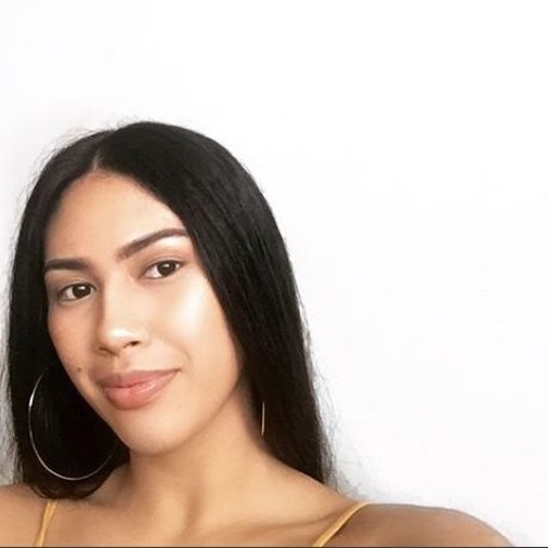 Adorn U